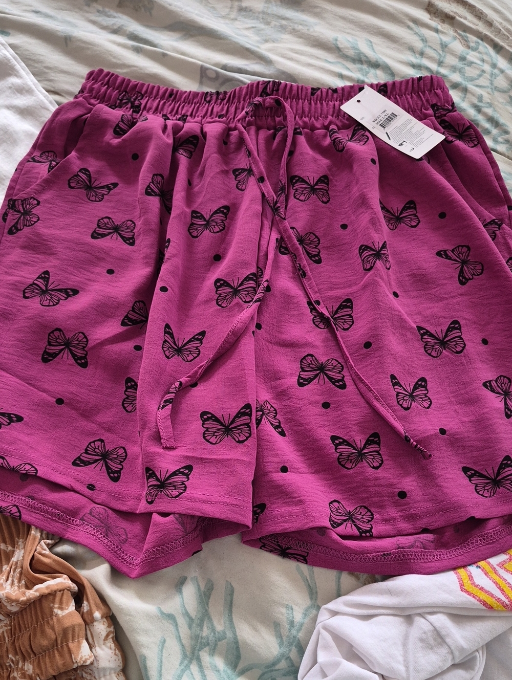 Women’s Magenta Butterfly Print Drawstring Shorts